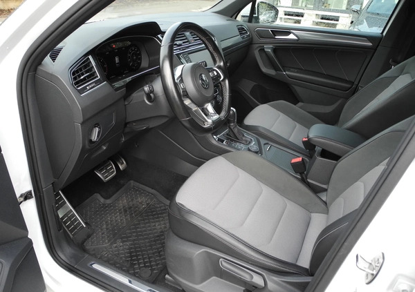 Volkswagen Tiguan cena 119998 przebieg: 147000, rok produkcji 2017 z Krośniewice małe 277